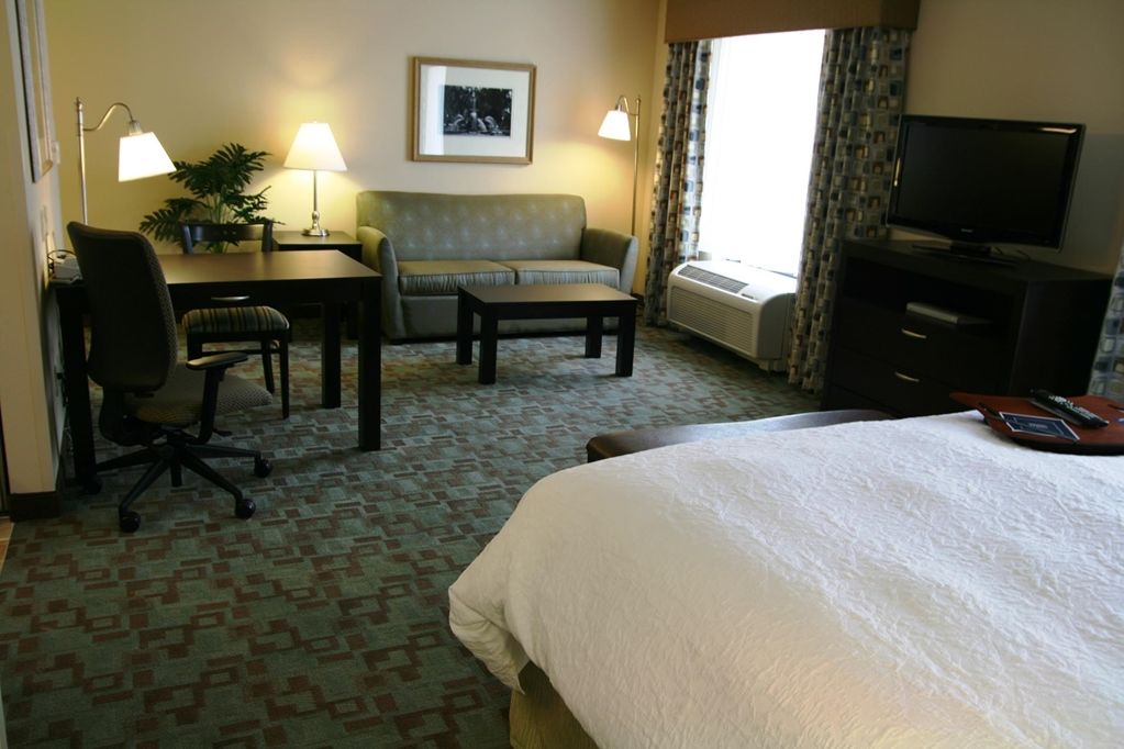 Hampton Inn & Suites Savannah-Airport Room photo